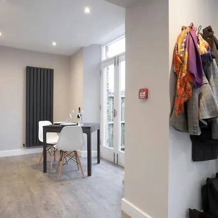 The Hideaway With Cosy Fireplace By Letmestay 앰블사이드